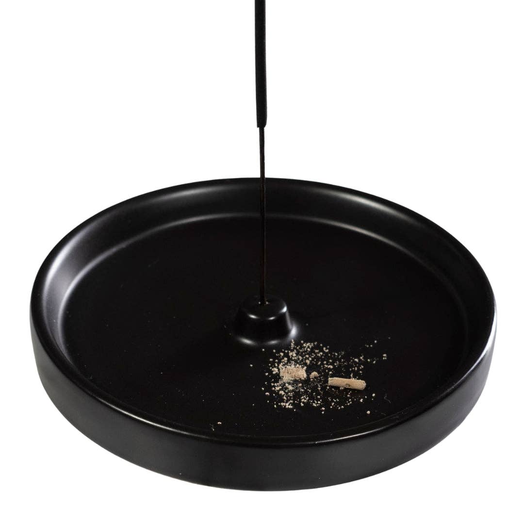 Elegant Black Ceramic Incense Holder with a simple design for a calming atmosphere